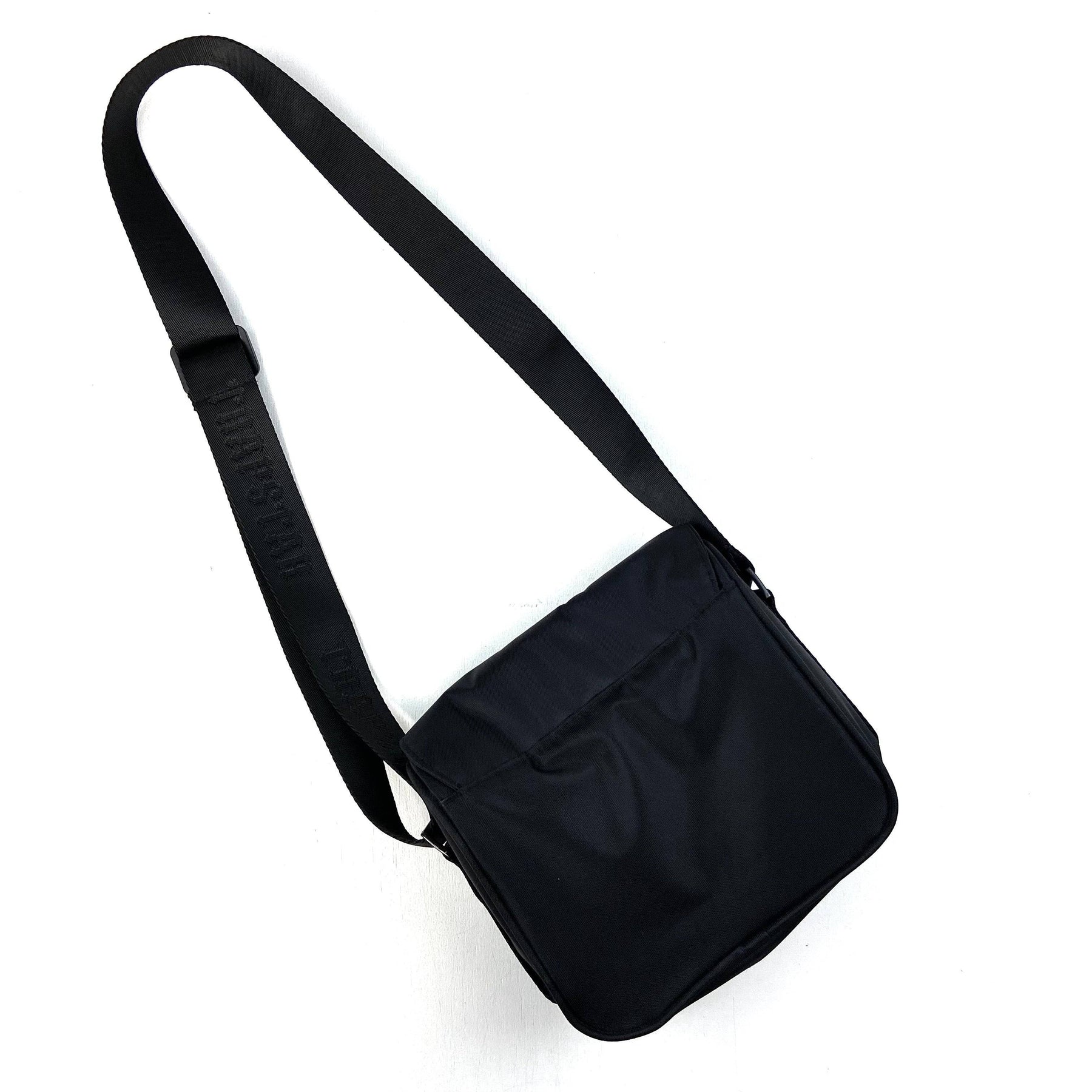 Trapstar Messenger Bag 1.0 - Blackout - No Sauce The Plug