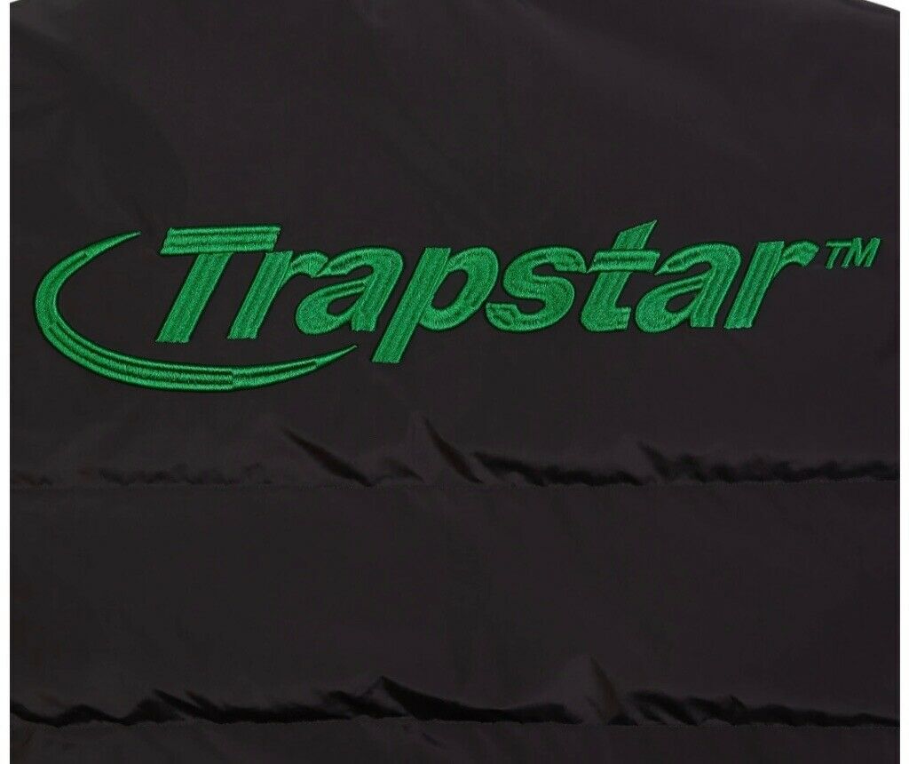 trapstar hyperdrive puffer jacket in black and green