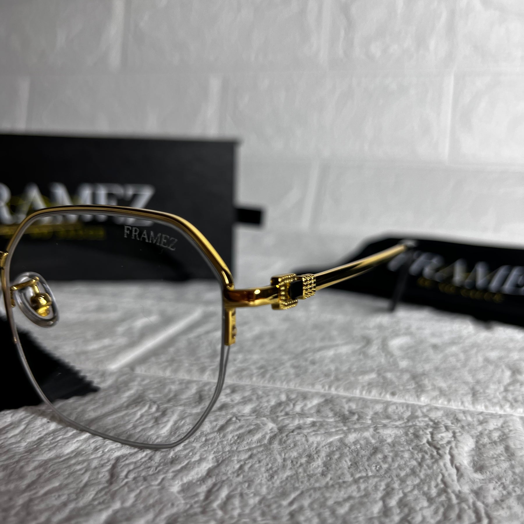 Crystal Clear Framez - No Sauce The Plug